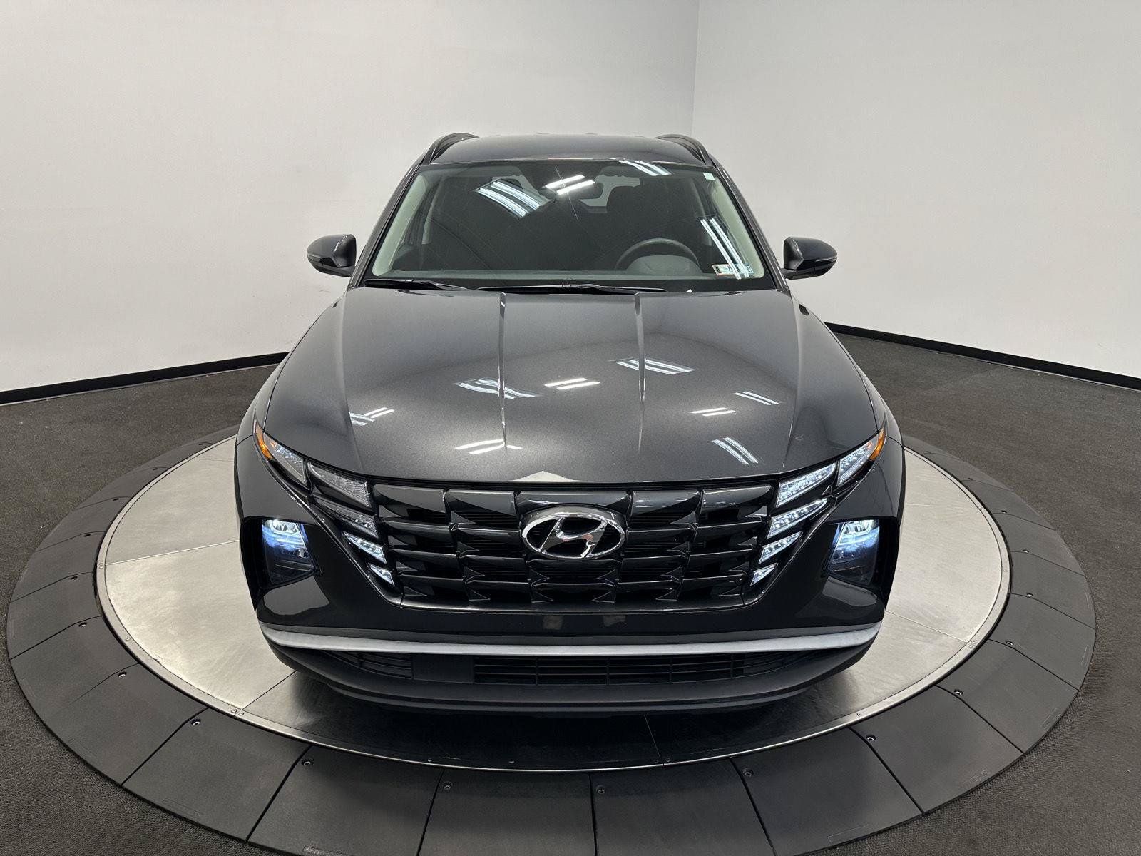 Certified 2023 Hyundai Tucson SEL AWD/4WD image 3