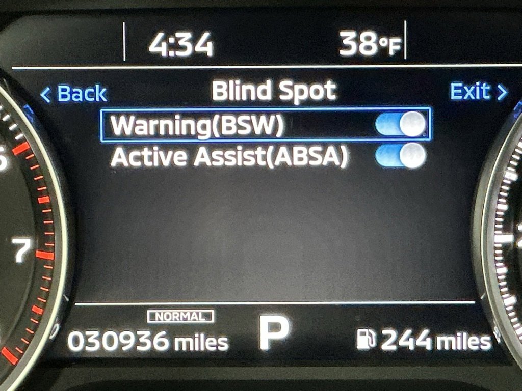 Used 2022 Mitsubishi Outlander SEL image 37