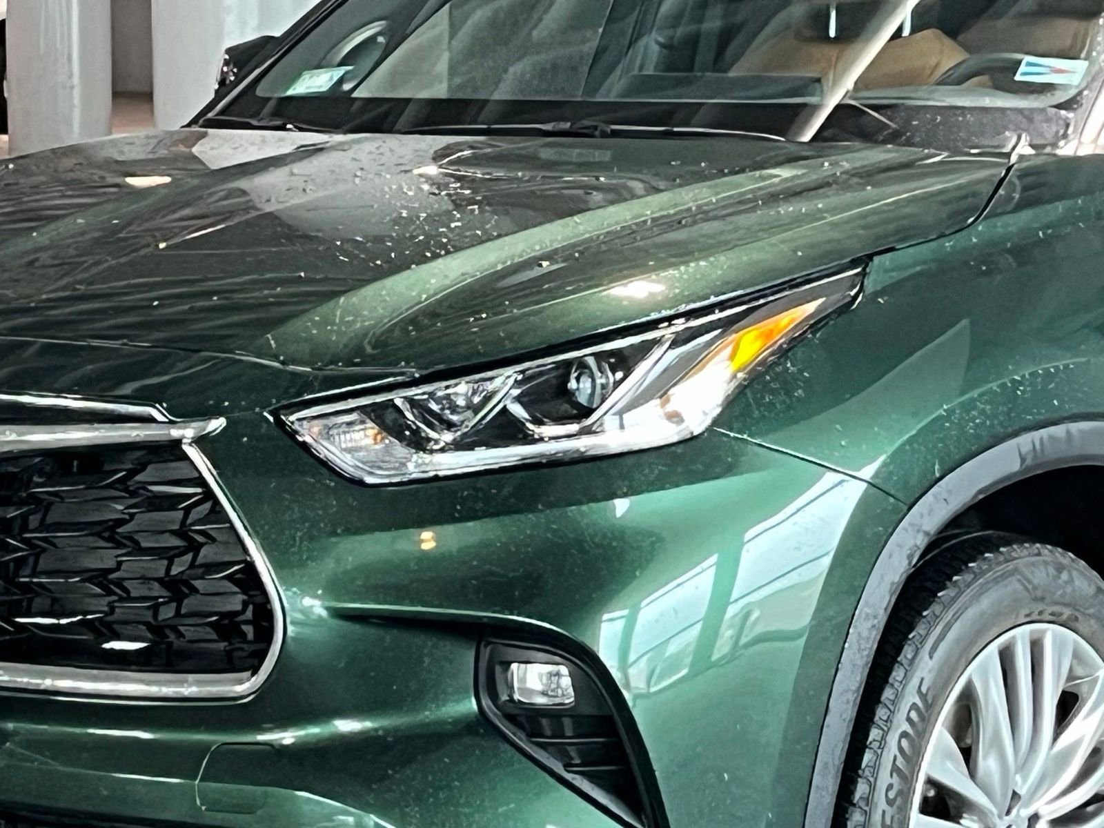 Used 2023 Toyota Highlander Platinum image 5