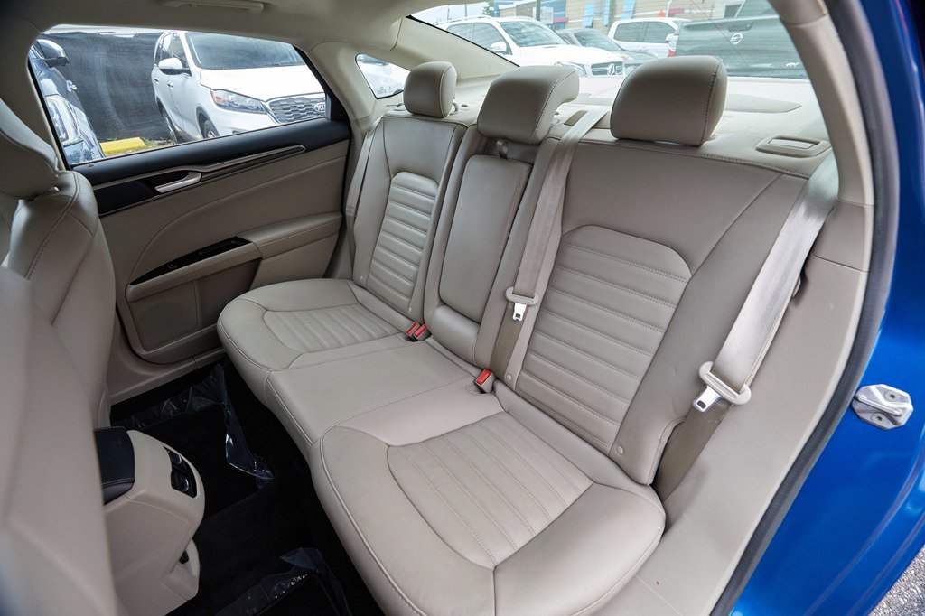 Used 2017 Ford Fusion Energi SE FWD image 15