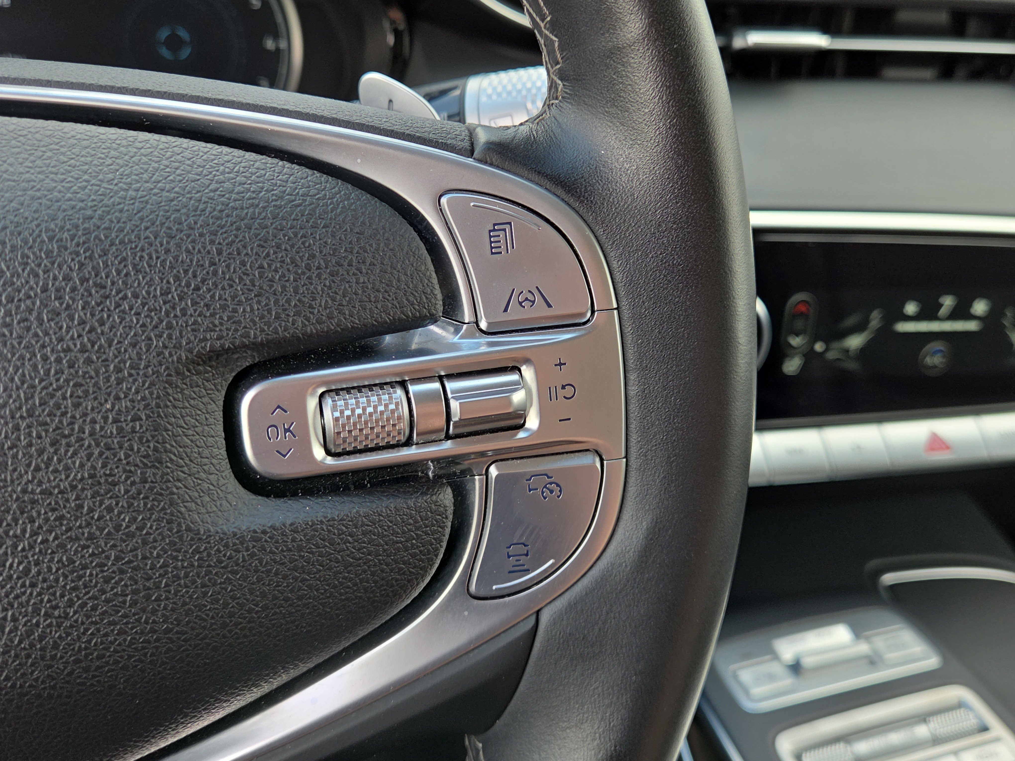 Used 2025 Genesis GV70 2.5T image 20