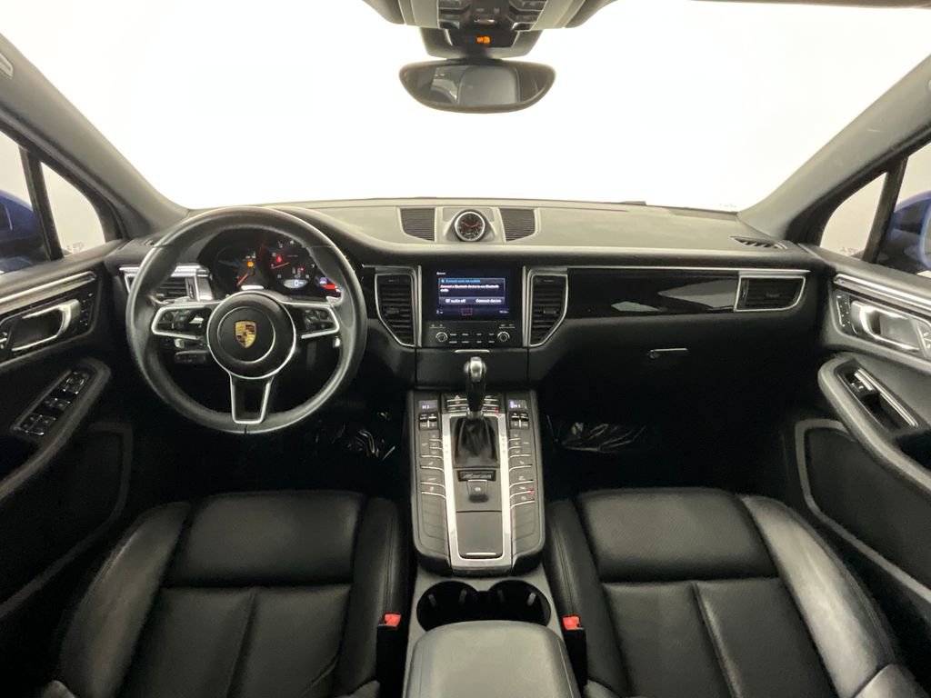 Used 2018 Porsche Macan AWD/4WD image 10