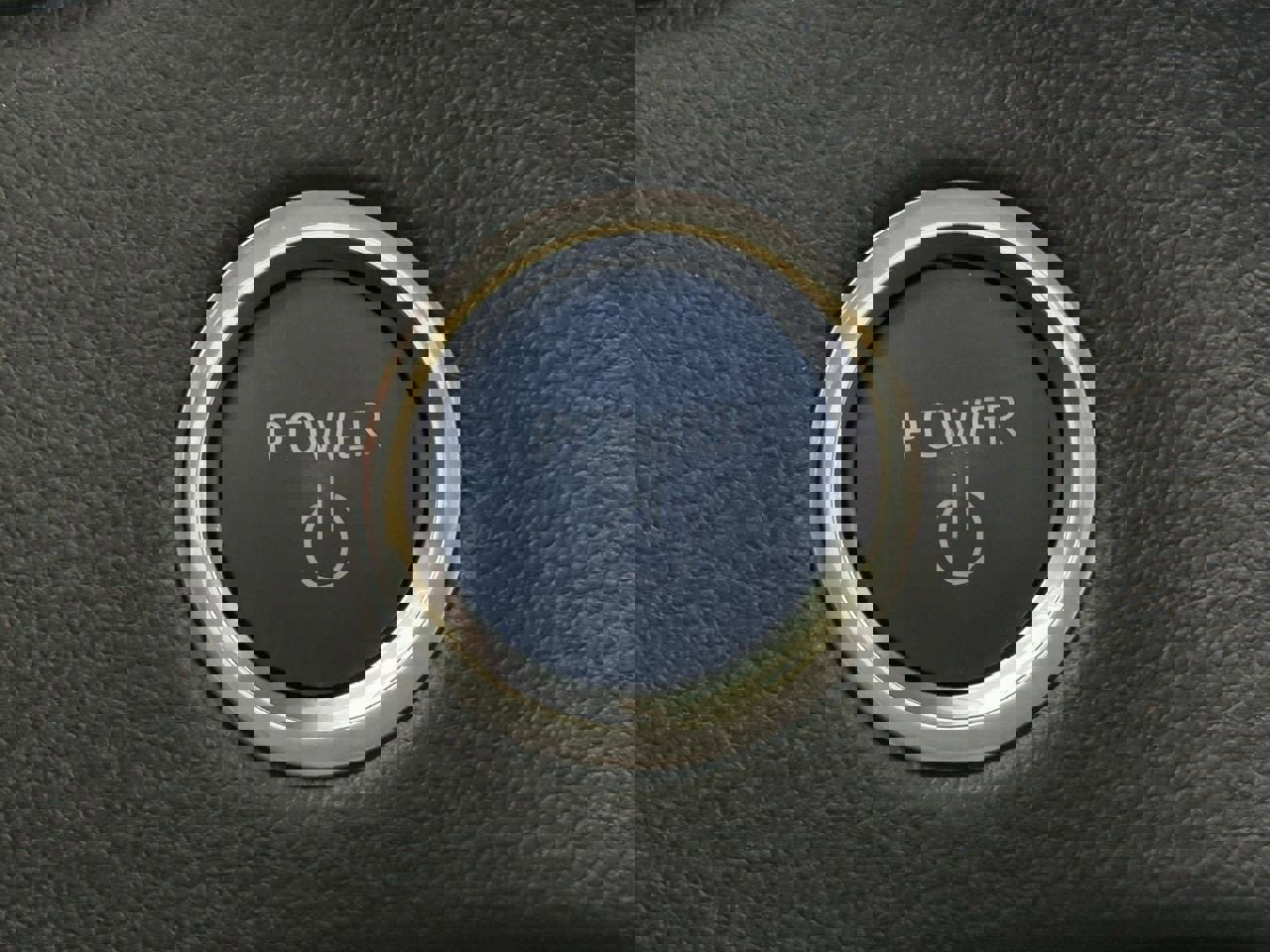 Used 2024 Toyota Tundra Limited AWD/4WD image 19