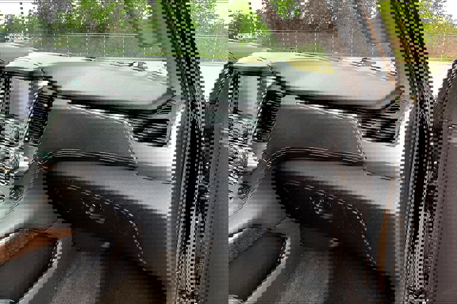 Used 2015 Chevrolet Tahoe LT w/ Texas Edition image 19