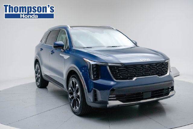 Used 2025 Kia Sorento SX