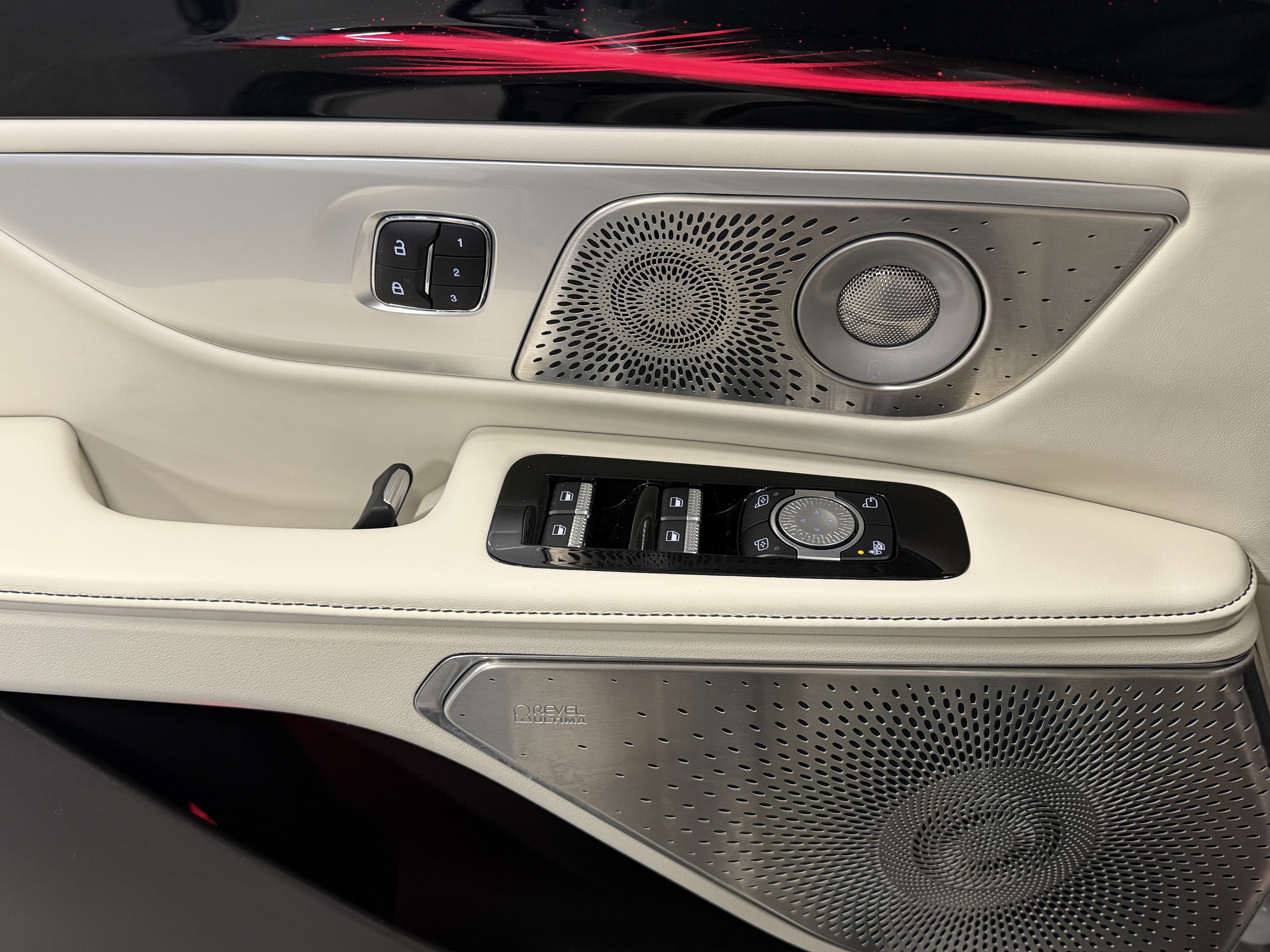 Used 2024 Lincoln Nautilus Black Label w/ Jet Appearance Package (87T) image 19