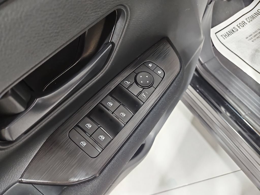 Certified 2025 Nissan Kicks S AWD/4WD image 13