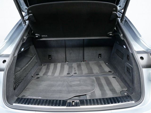 Certified 2022 Porsche Cayenne Turbo image 28