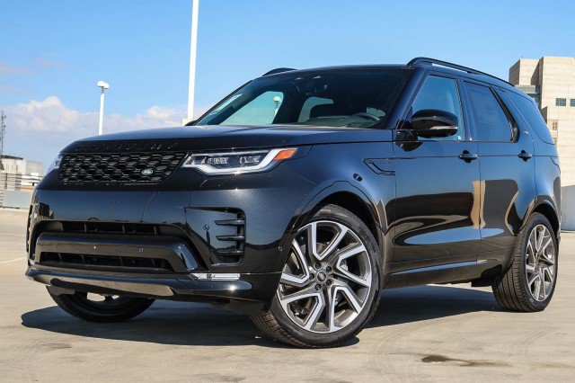 Certified 2025 Land Rover Discovery Dynamic SE
