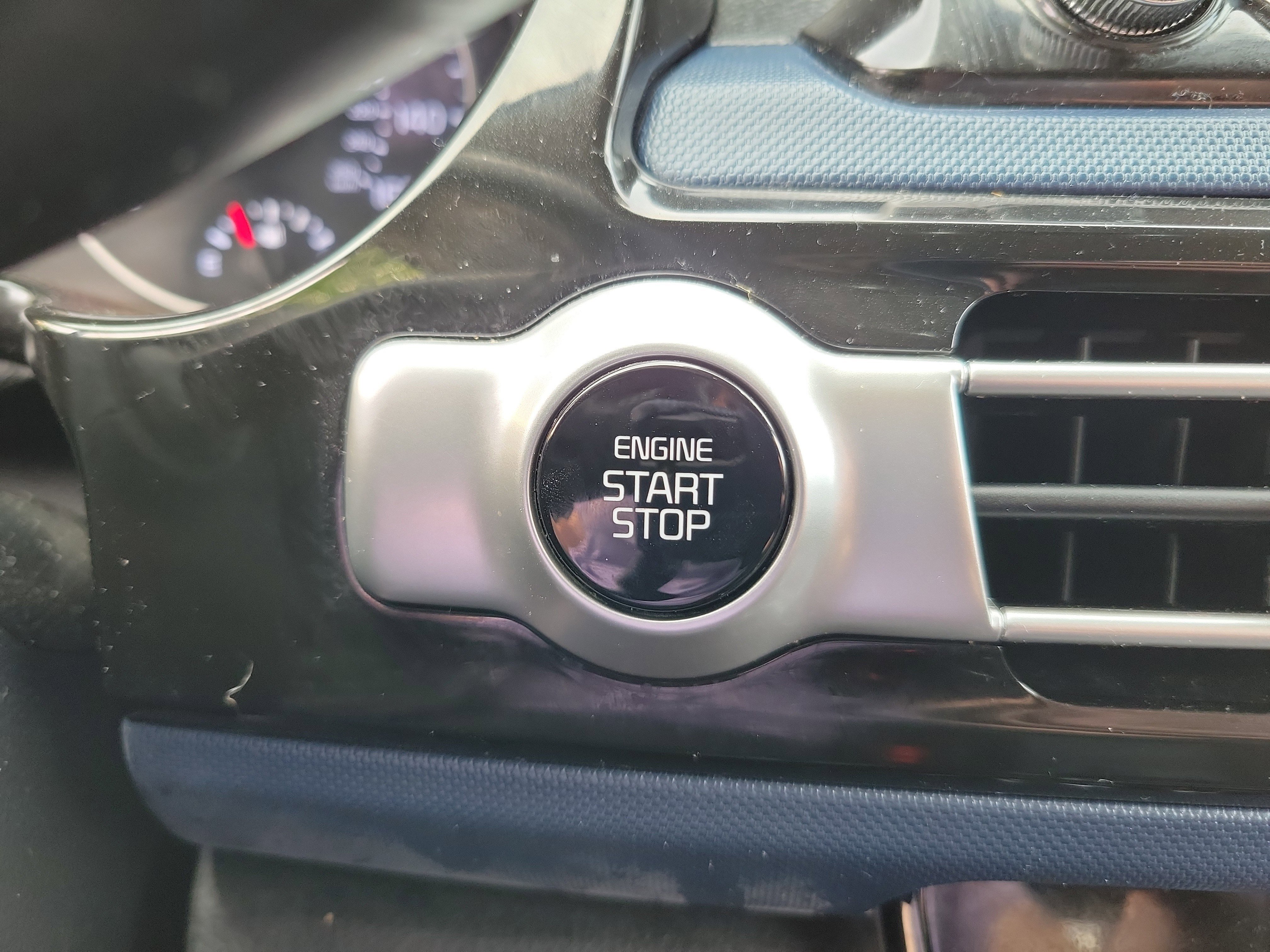 Used 2022 Kia Seltos S AWD/4WD image 11