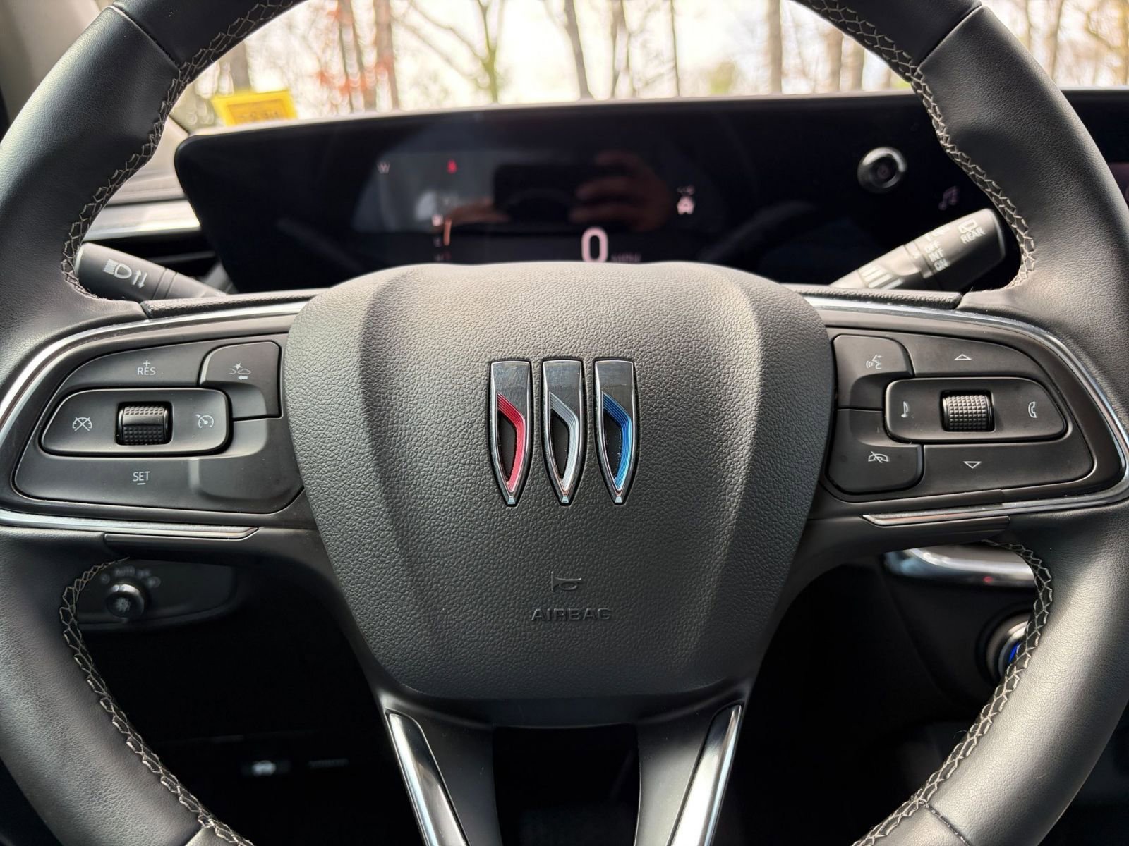 Used 2025 Buick Encore GX Preferred image 27