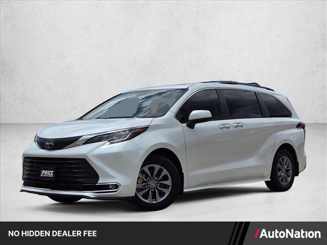 Used 2022 Toyota Sienna XLE