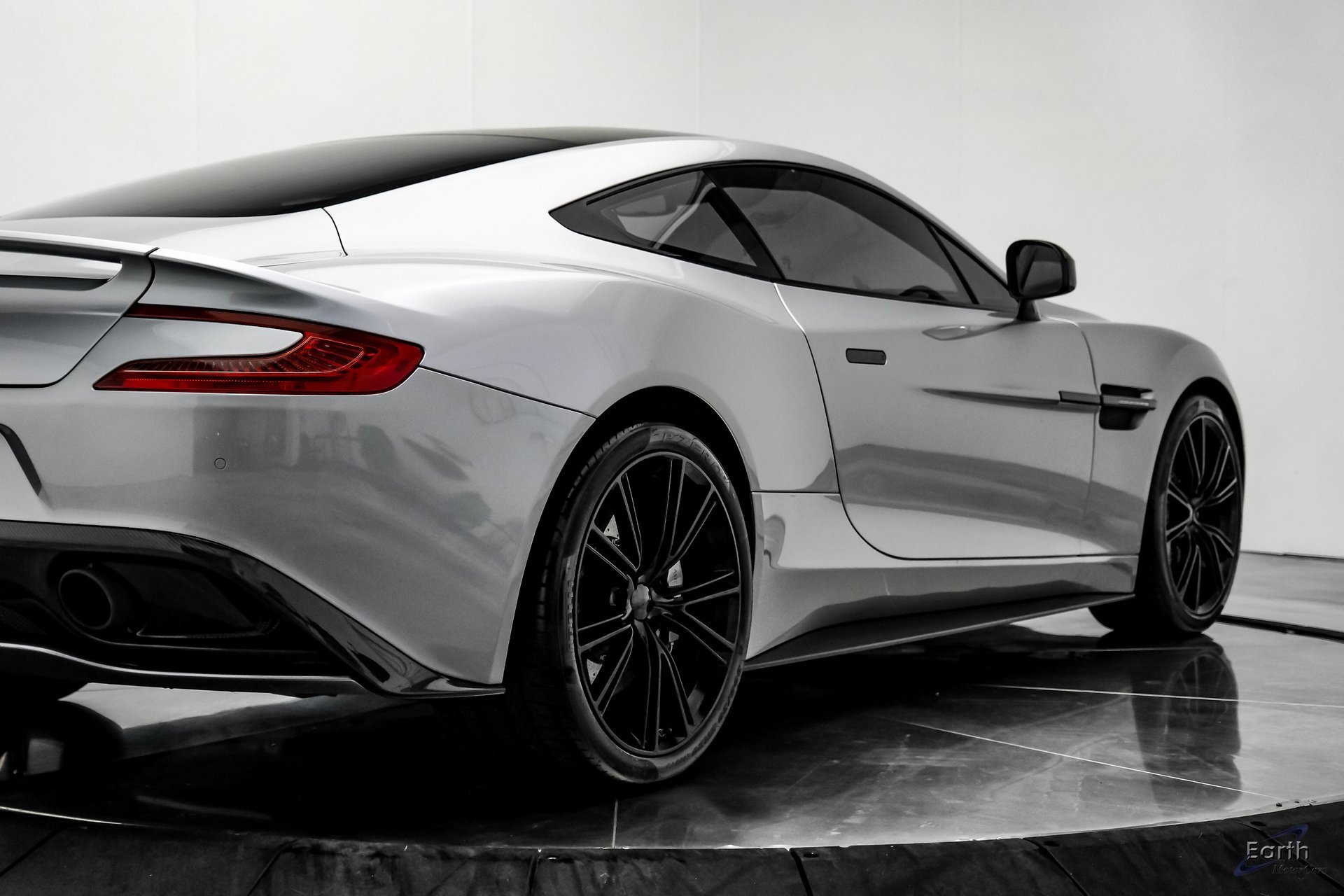 Used 2014 Aston Martin Vanquish Coupe image 15