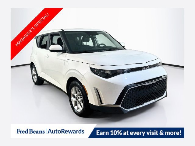 Used 2025 Kia Soul LX w/ LX Technology Package