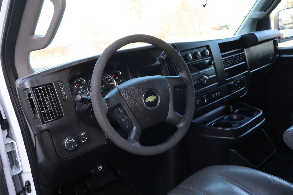 Used 2020 Chevrolet Express 2500 w/ Enhanced Convenience Package image 20