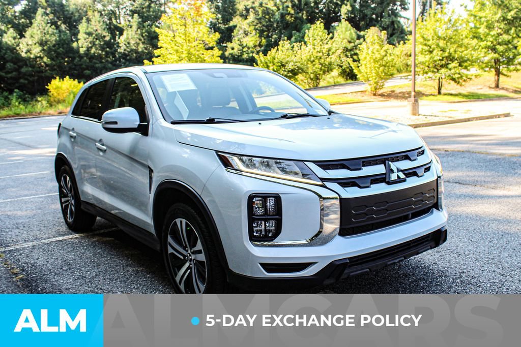Used 2024 Mitsubishi Outlander Sport SE AWD/4WD image 3