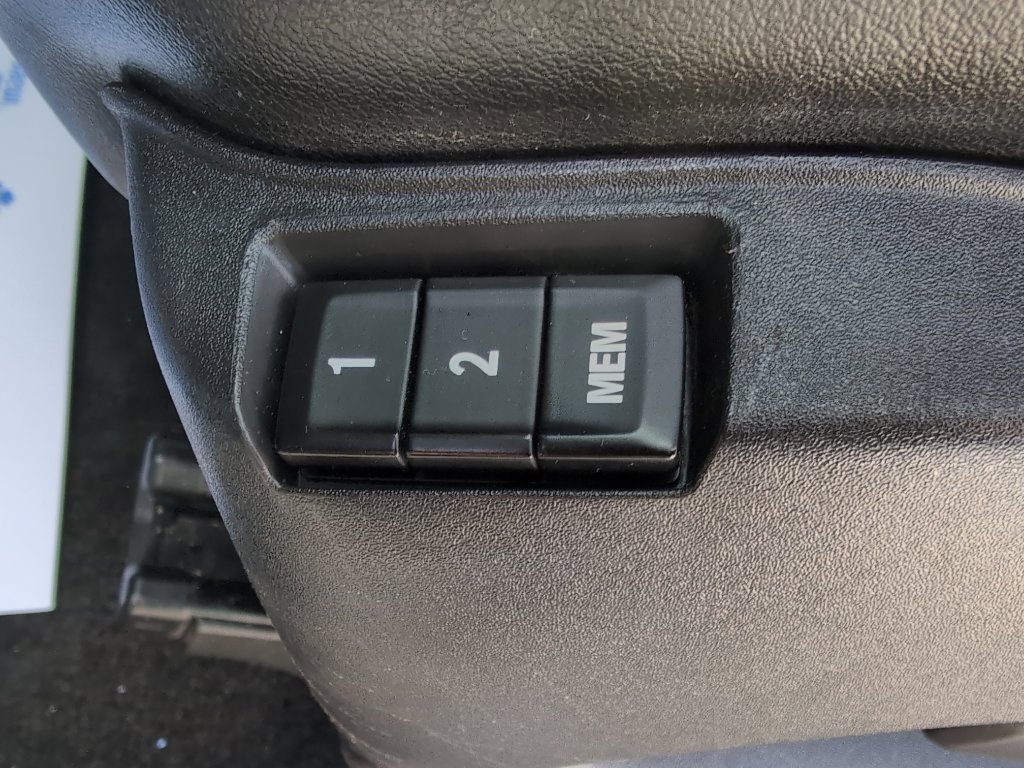 Used 2014 Chevrolet Equinox LTZ image 24