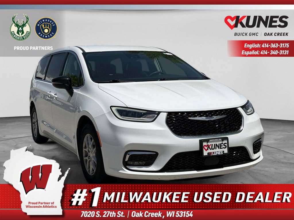 Used 2024 Chrysler Pacifica Touring-L