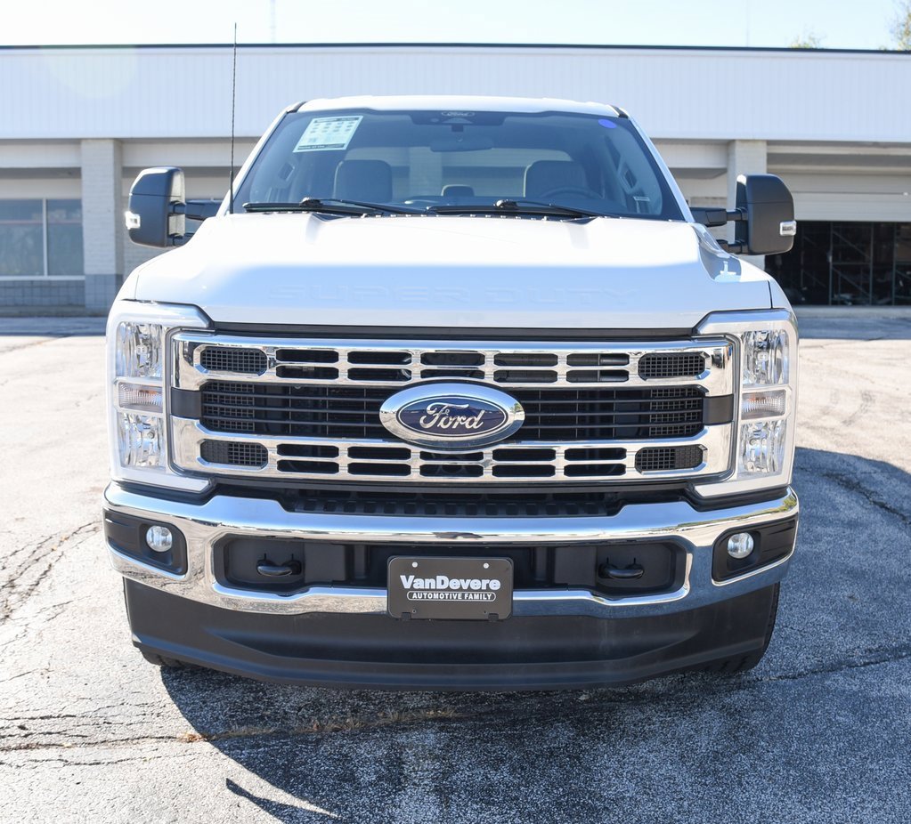 Used 2024 Ford F250 XLT w/ FX4 Off-Road Package image 3