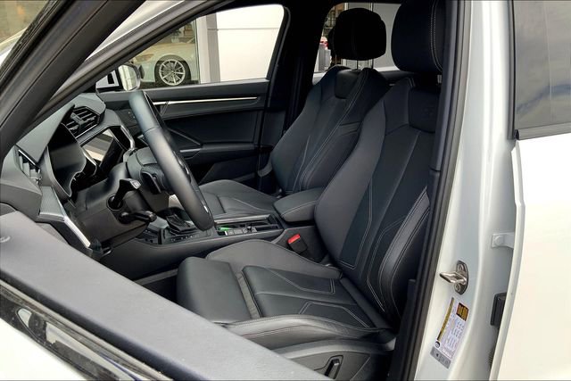 Certified 2024 Audi Q3 2.0T Premium image 17
