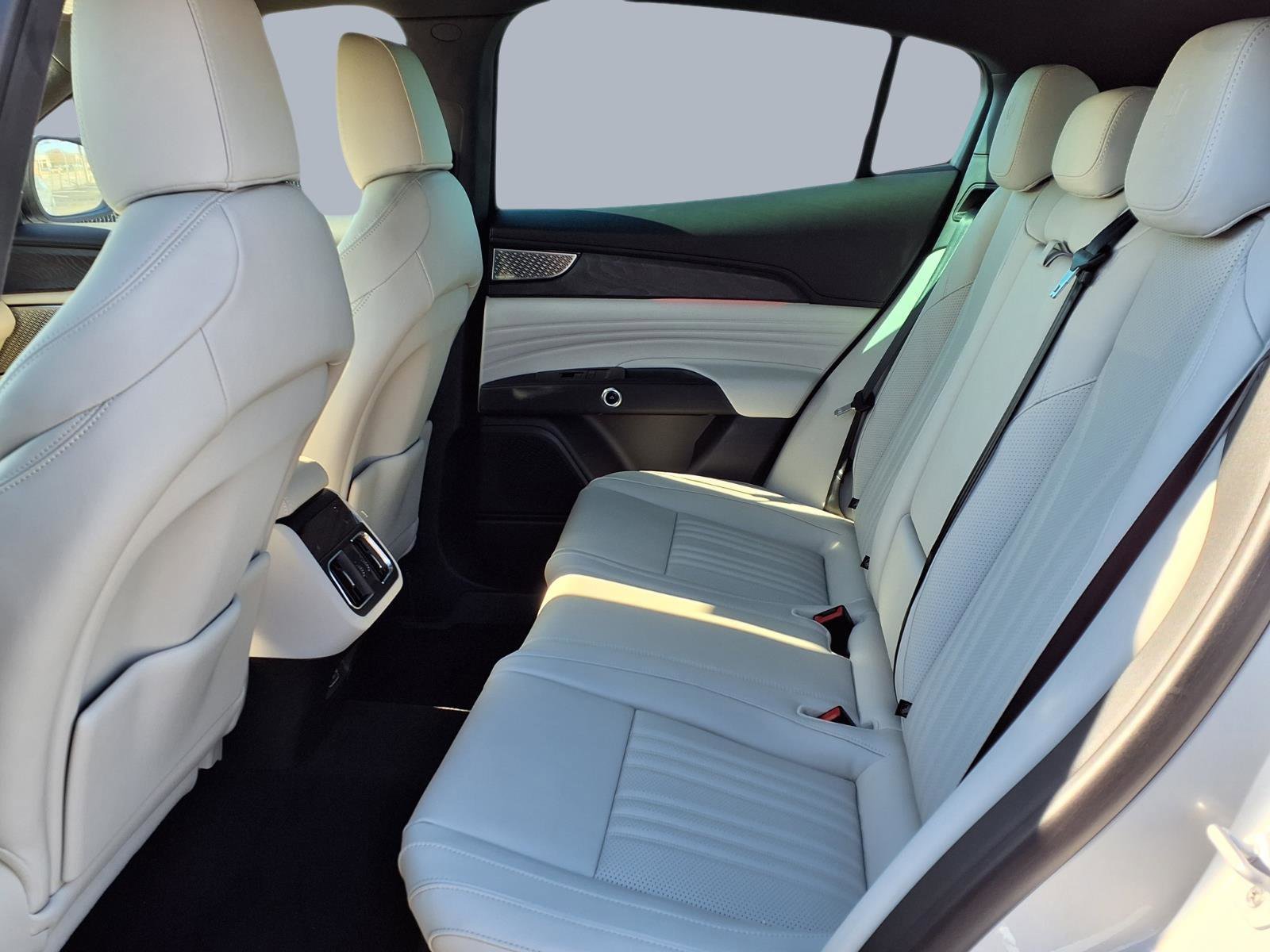 New 2026 Maserati Grecale Modena image 9