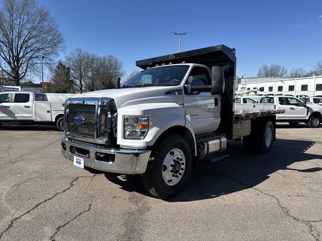 New 2026 Ford F750 2WD Regular Cab Super Duty image 1