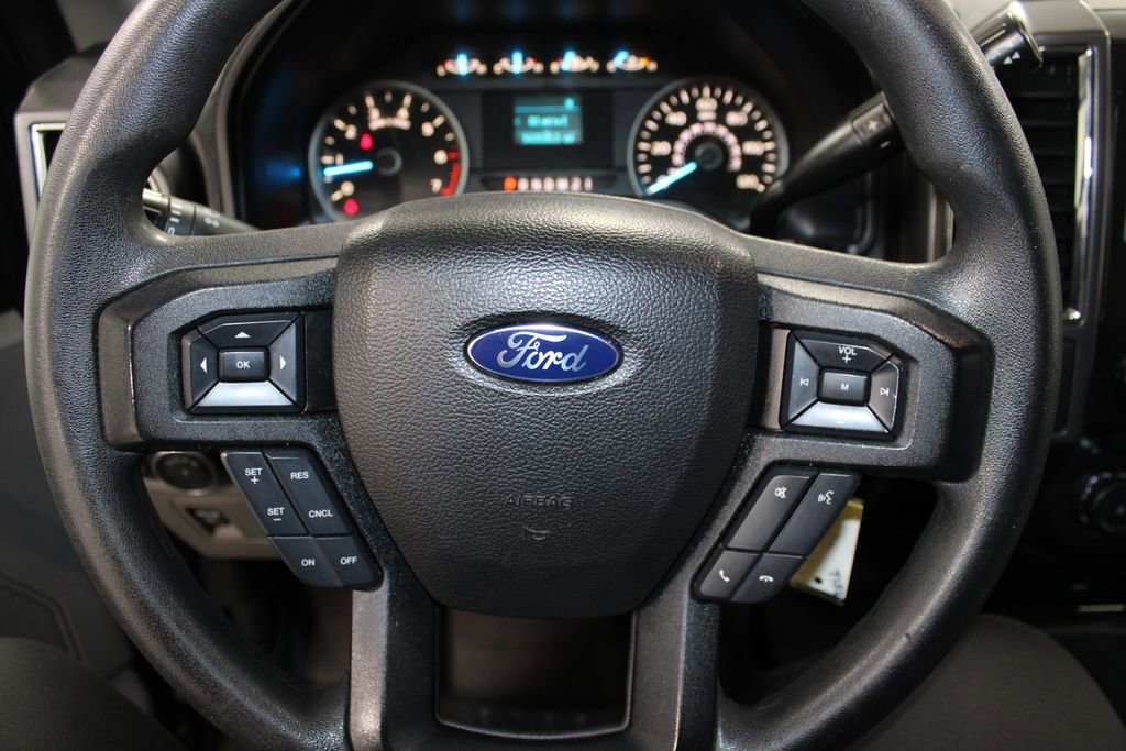 Used 2016 Ford F150 XLT image 32