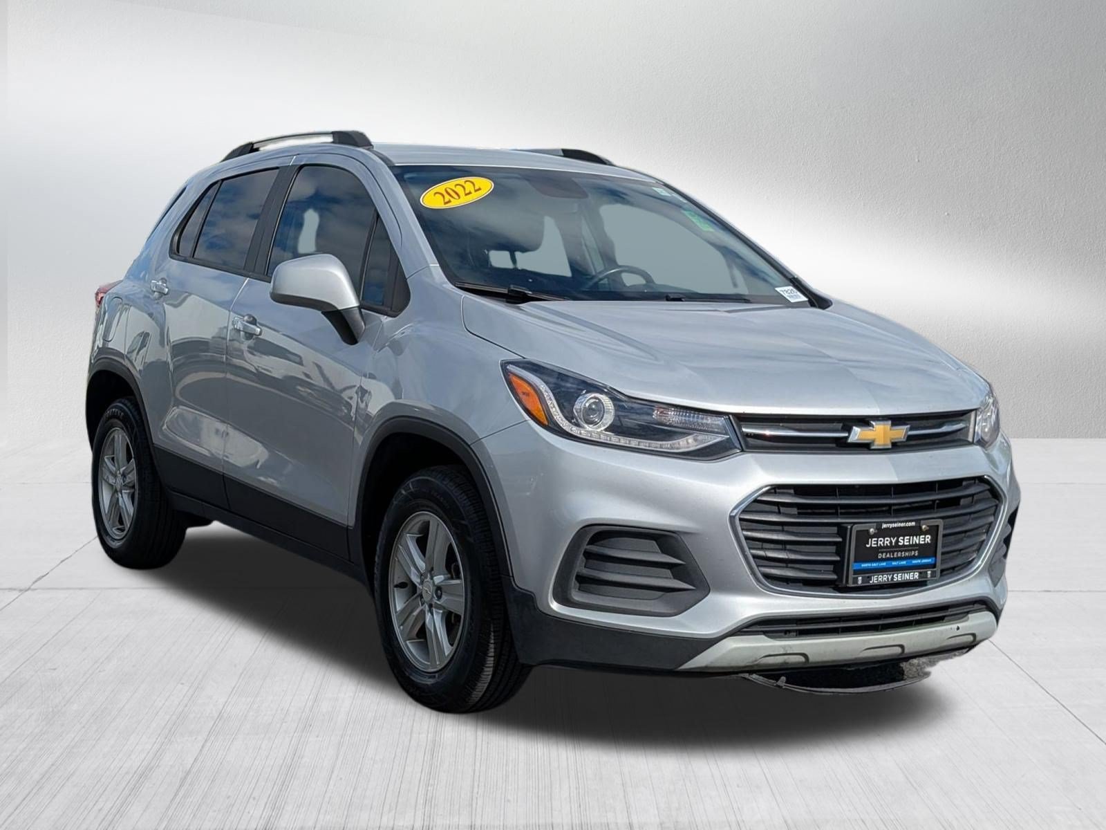 Certified 2022 Chevrolet Trax LT w/ LT Convenience Package AWD/4WD image 8