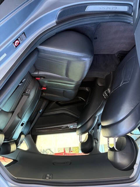 Used 2017 Genesis G80 3.8 image 22