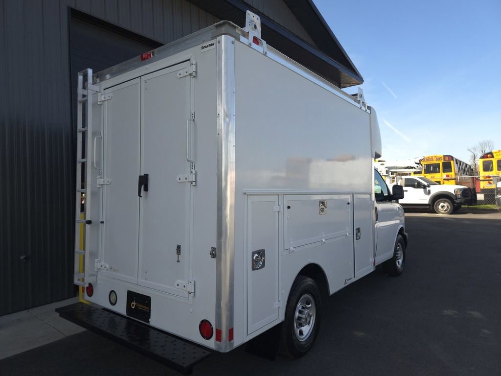 Used 2014 Chevrolet Express 3500 image 7