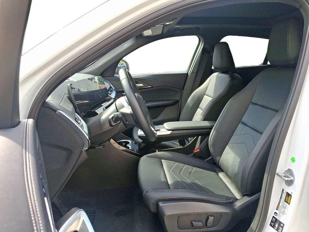 Used 2025 BMW X2 xDrive28i image 14