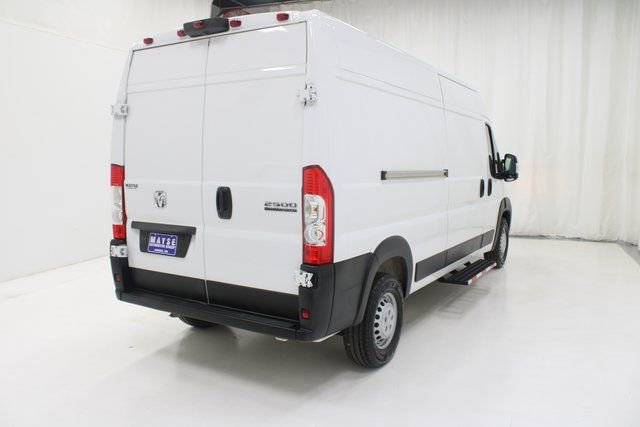 Used 2025 RAM ProMaster 2500 w/ Convenience Group image 22
