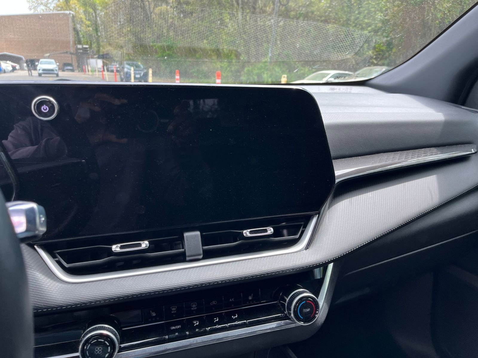 Used 2025 Chevrolet Equinox LT FWD image 17