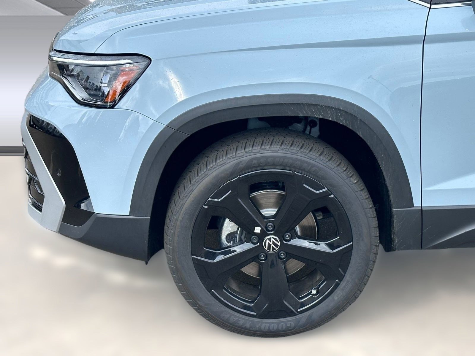 New 2026 Volkswagen Taos SEL image 10