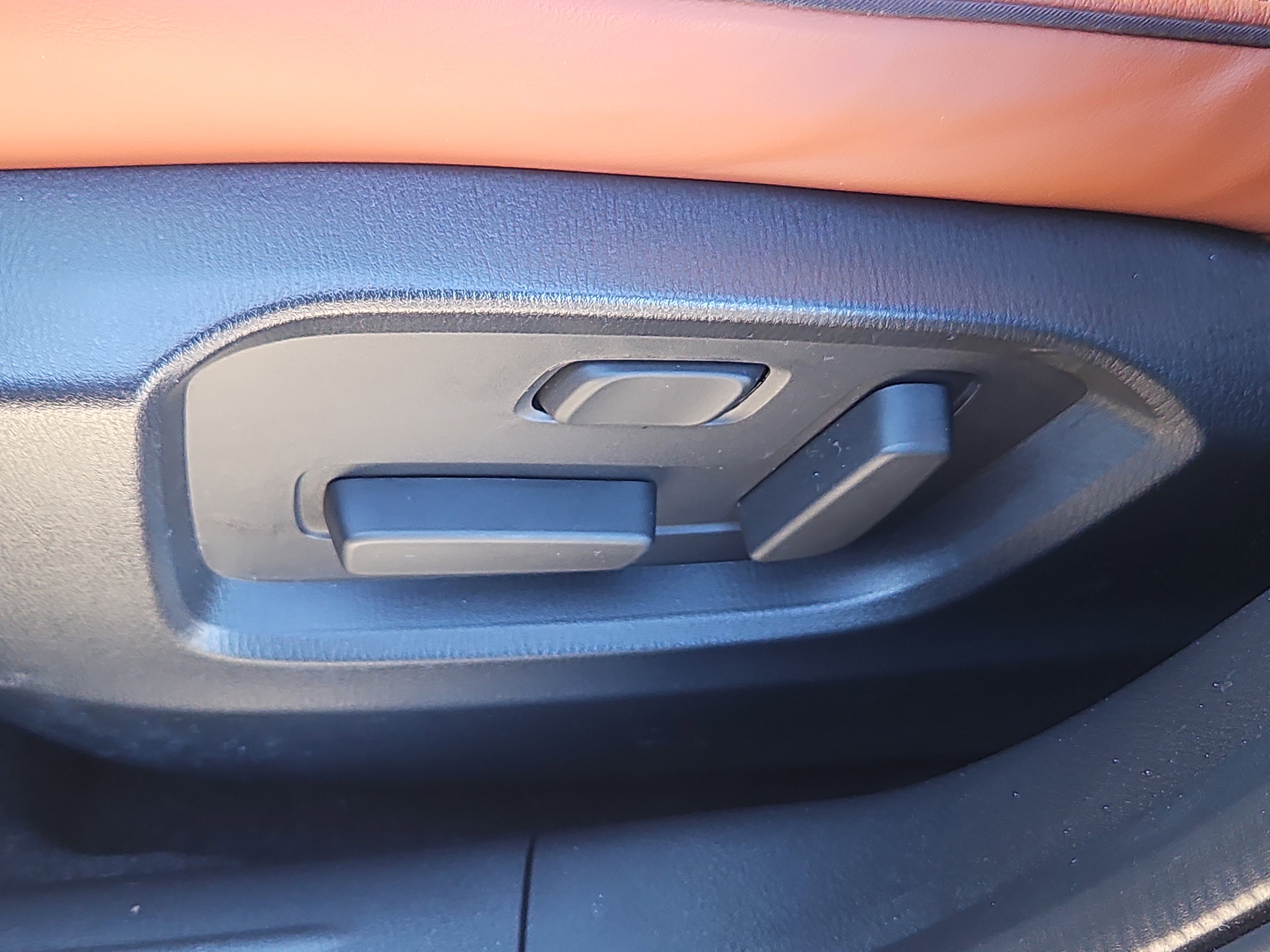 Used 2025 MAZDA CX-5 Carbon Edition image 15