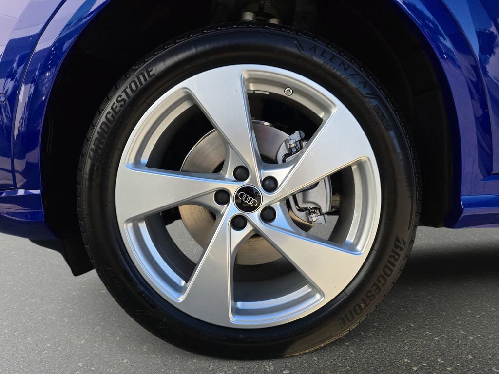 New 2025 Audi Q5 Premium Plus image 33