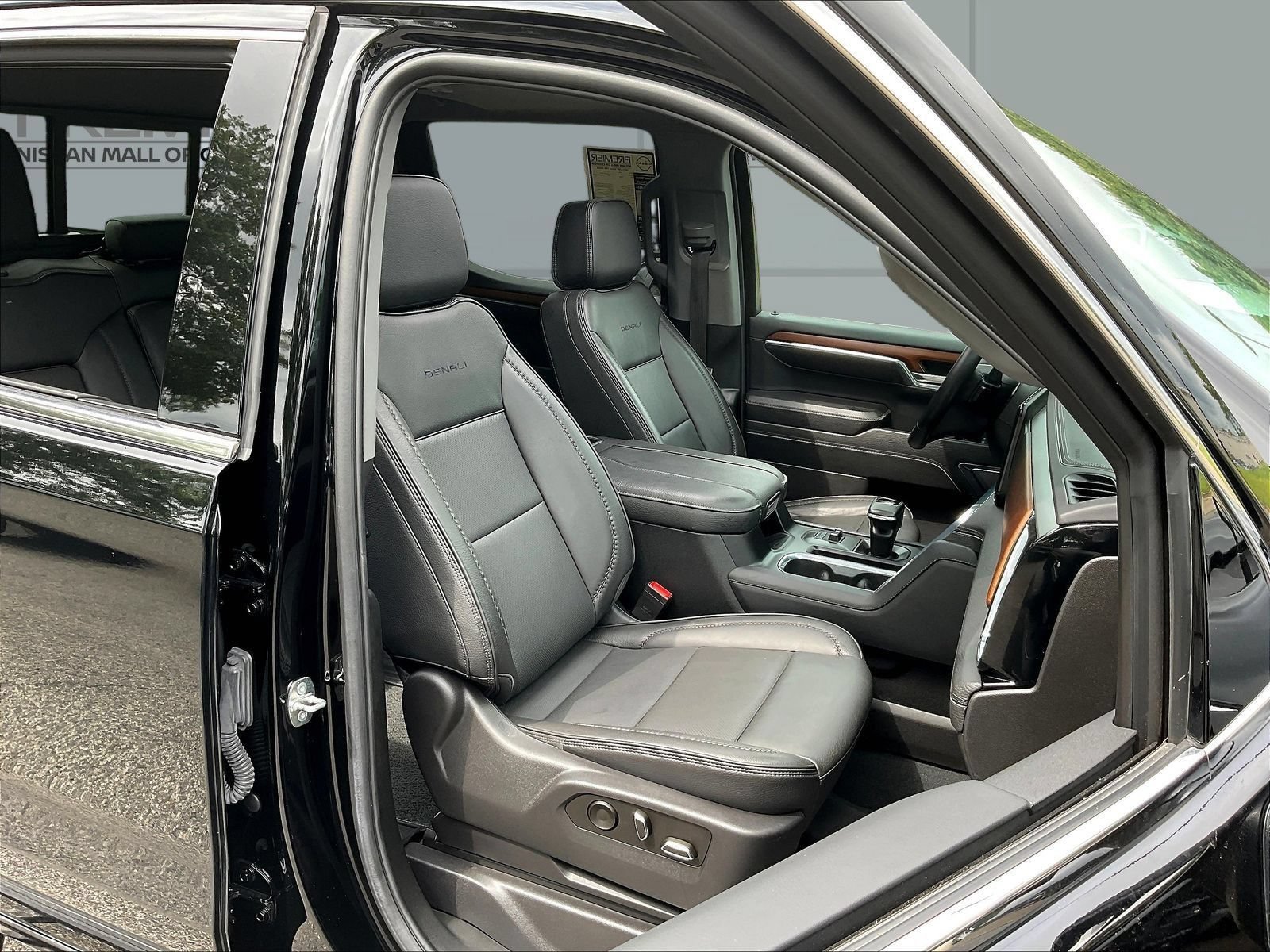 Used 2023 GMC Sierra 1500 Denali AWD/4WD image 32