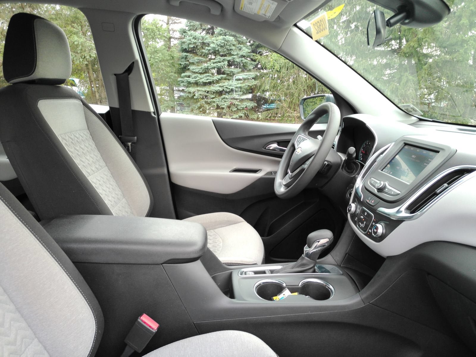 Used 2023 Chevrolet Equinox LS FWD image 16