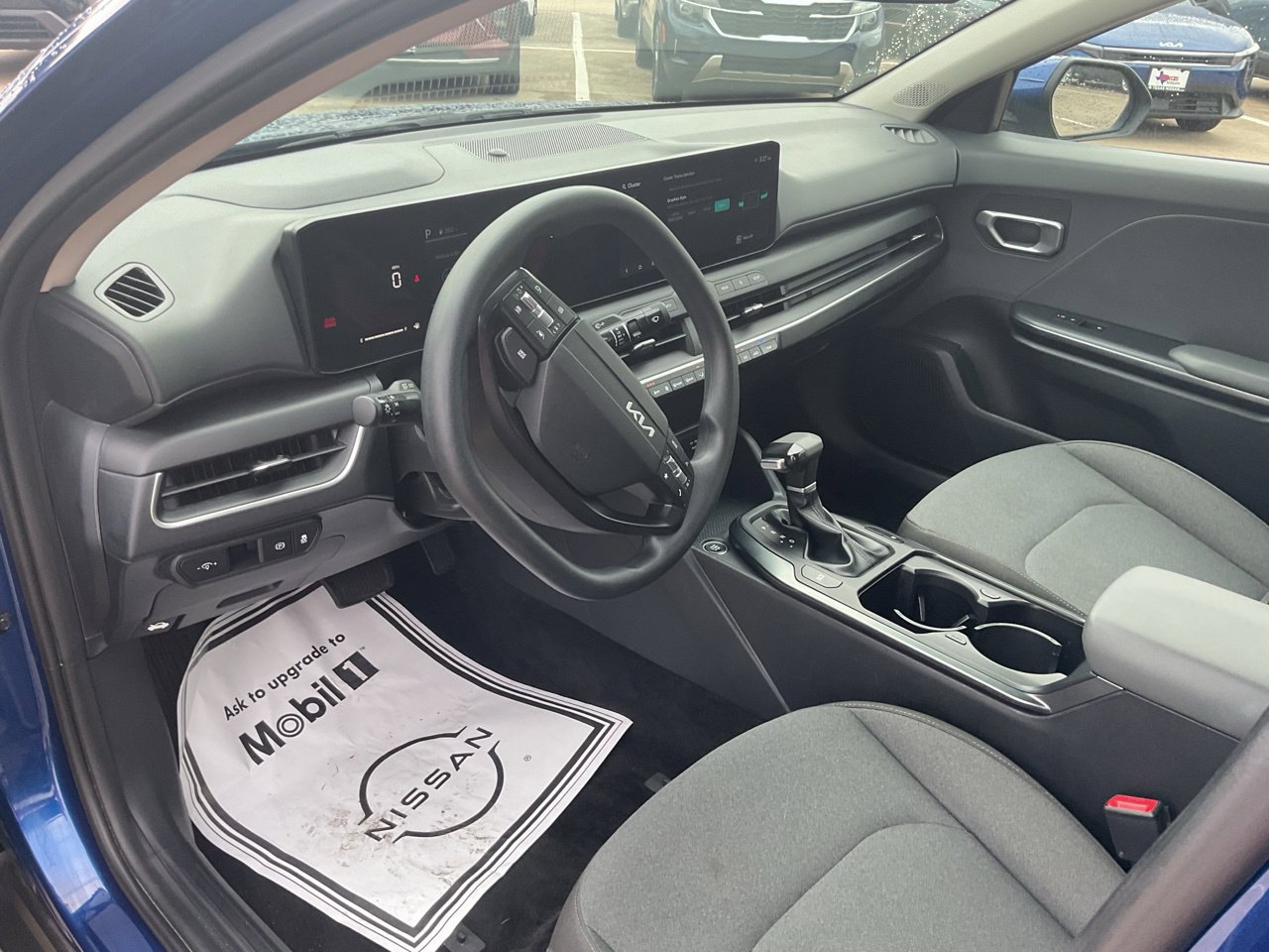 Used 2025 Kia K4 FWD image 29