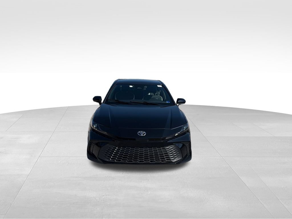 Used 2025 Toyota Camry SE FWD image 9
