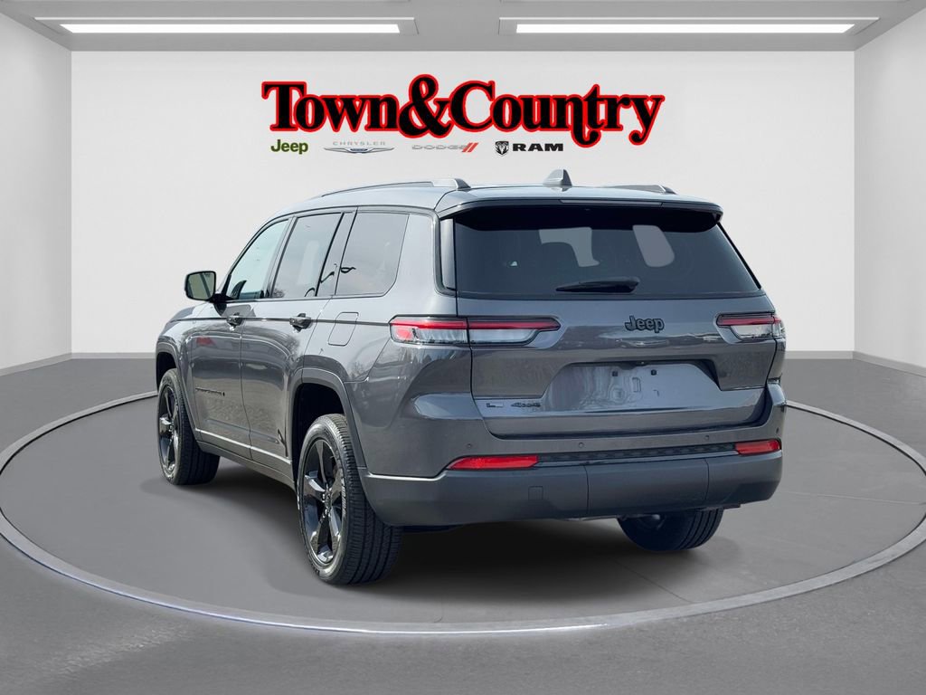 Certified 2023 Jeep Grand Cherokee L Laredo image 6