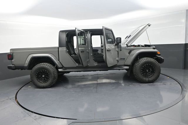 Used 2022 Jeep Gladiator Sport image 42