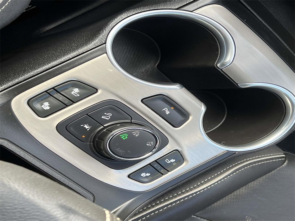 Certified 2020 GMC Terrain Denali image 24