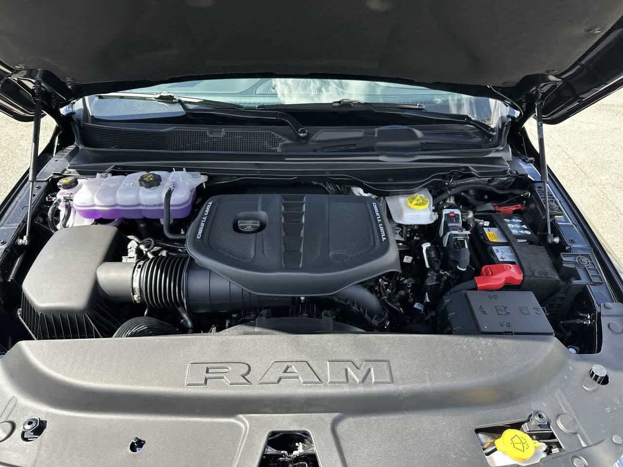 New 2027 RAM 1500 Limited AWD/4WD image 14