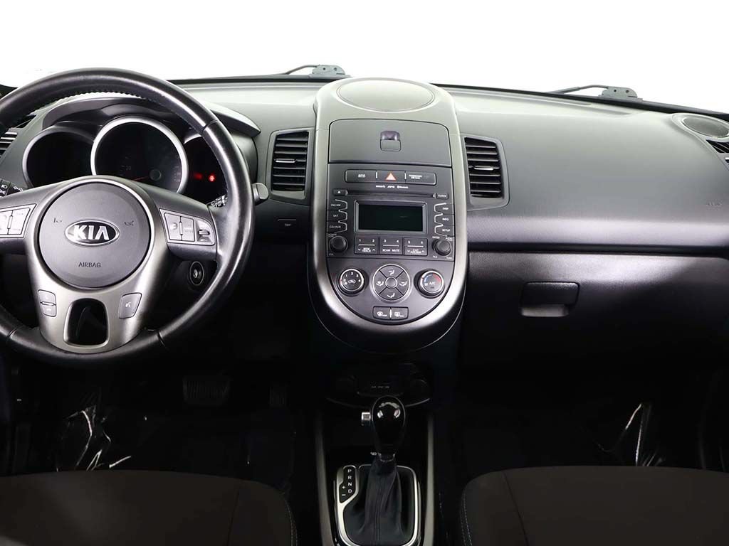 Used 2013 Kia Soul + FWD image 29