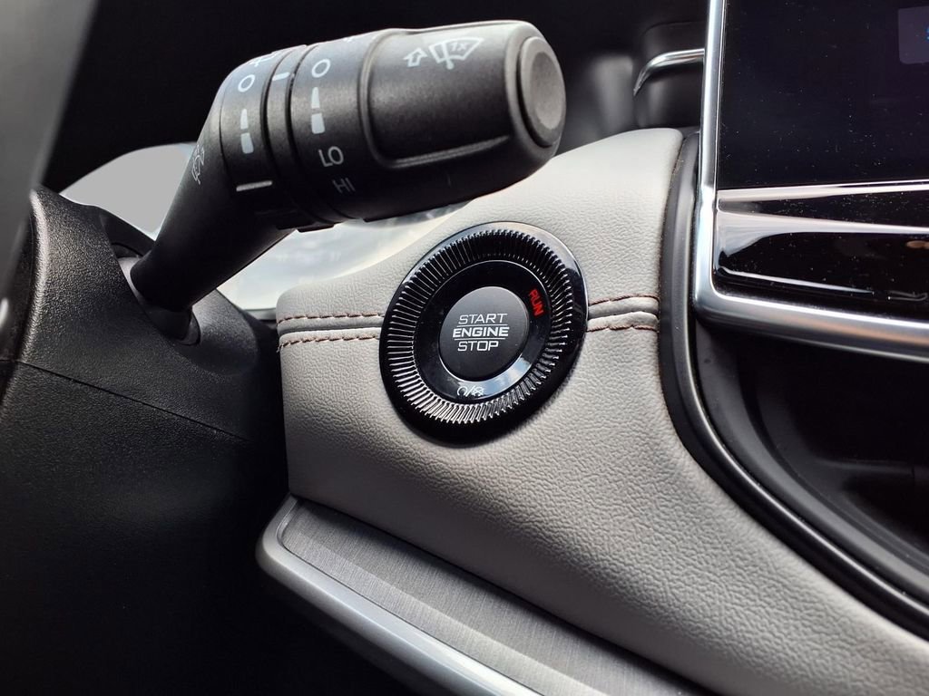 Used 2025 Jeep Compass Limited image 8