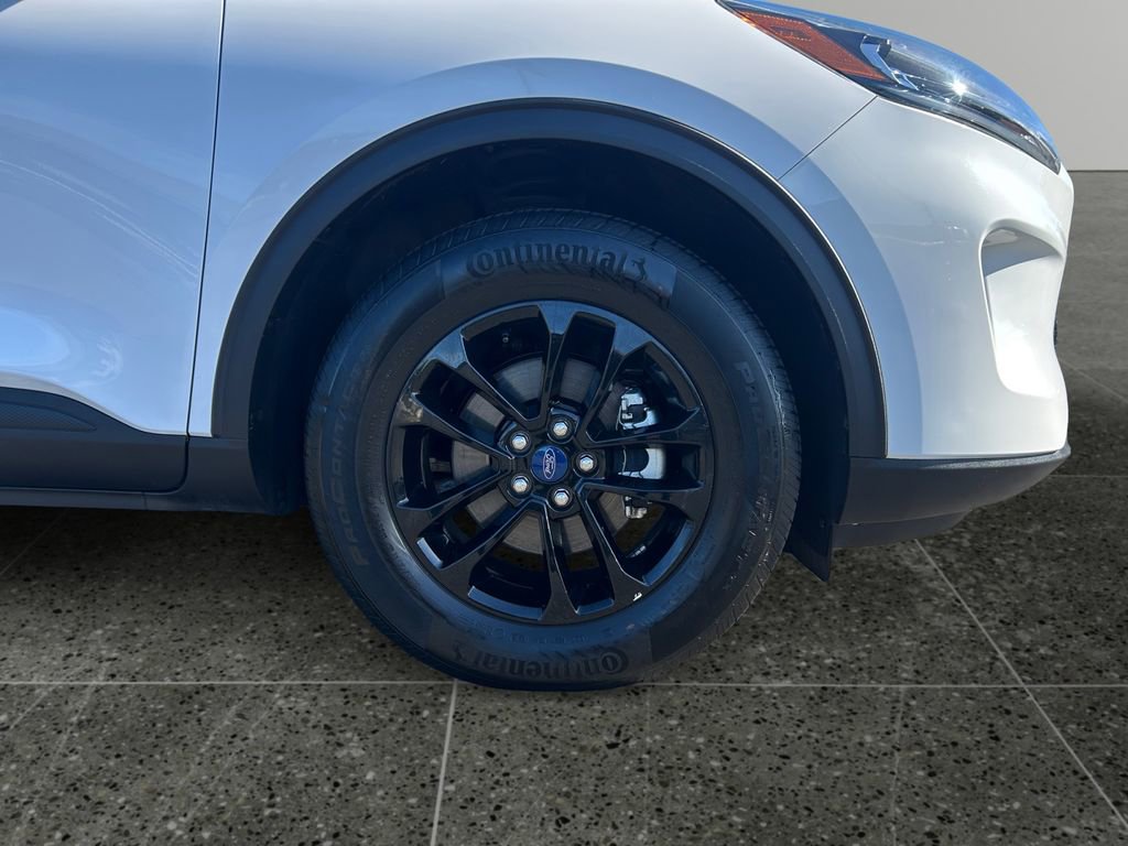 Used 2020 Ford Escape SE Sport image 10