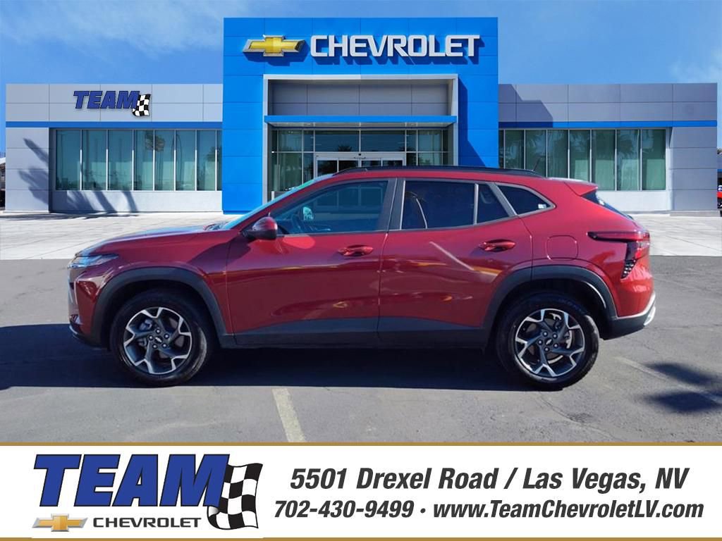 Certified 2024 Chevrolet Trax LT image 1