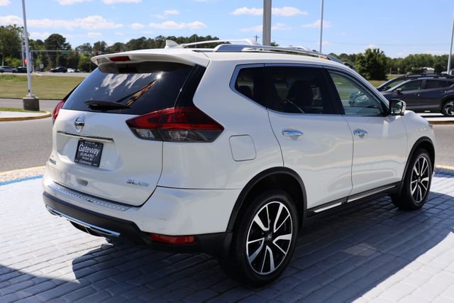 Used 2018 Nissan Rogue SL w/ Premium Package AWD/4WD image 5