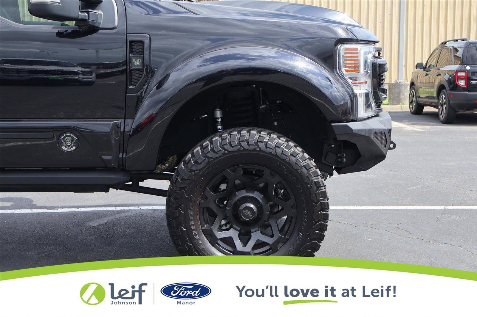 Used 2022 Ford F250 Lariat w/ Lariat Ultimate Package AWD/4WD image 12